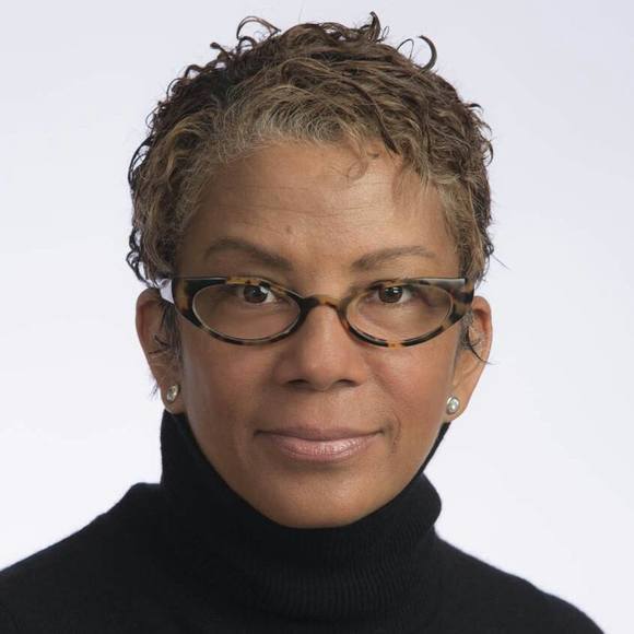 Meet your Posher, Pia - Picture 1 of 1